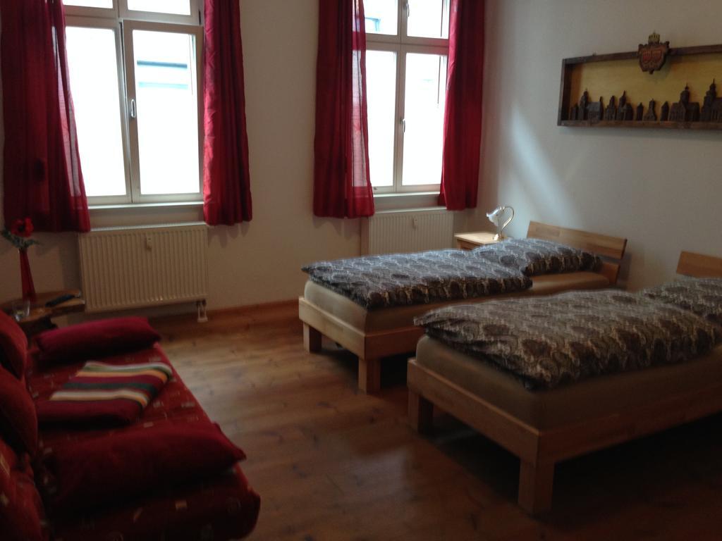 Rathaus-Pension 1685 Brandenburg  المظهر الخارجي الصورة