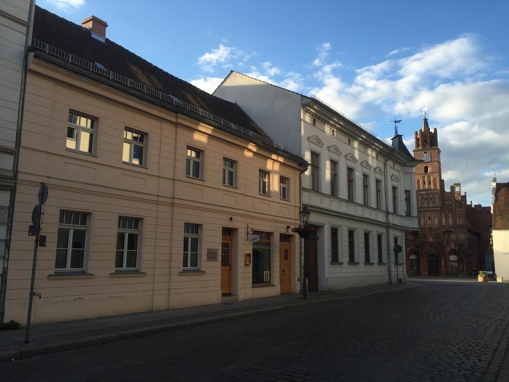 Rathaus-Pension 1685 Brandenburg  المظهر الخارجي الصورة