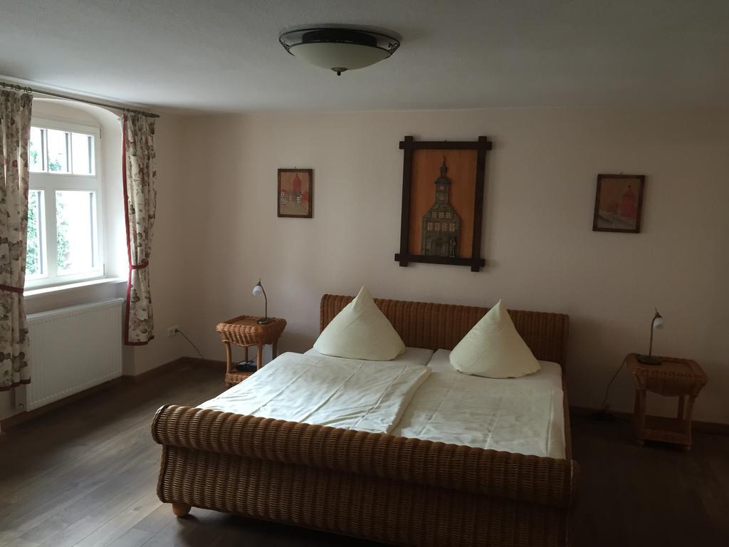 Rathaus-Pension 1685 Brandenburg  المظهر الخارجي الصورة