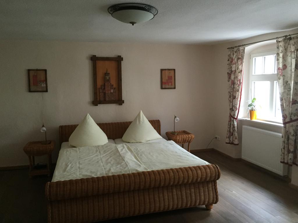 Rathaus-Pension 1685 Brandenburg  المظهر الخارجي الصورة